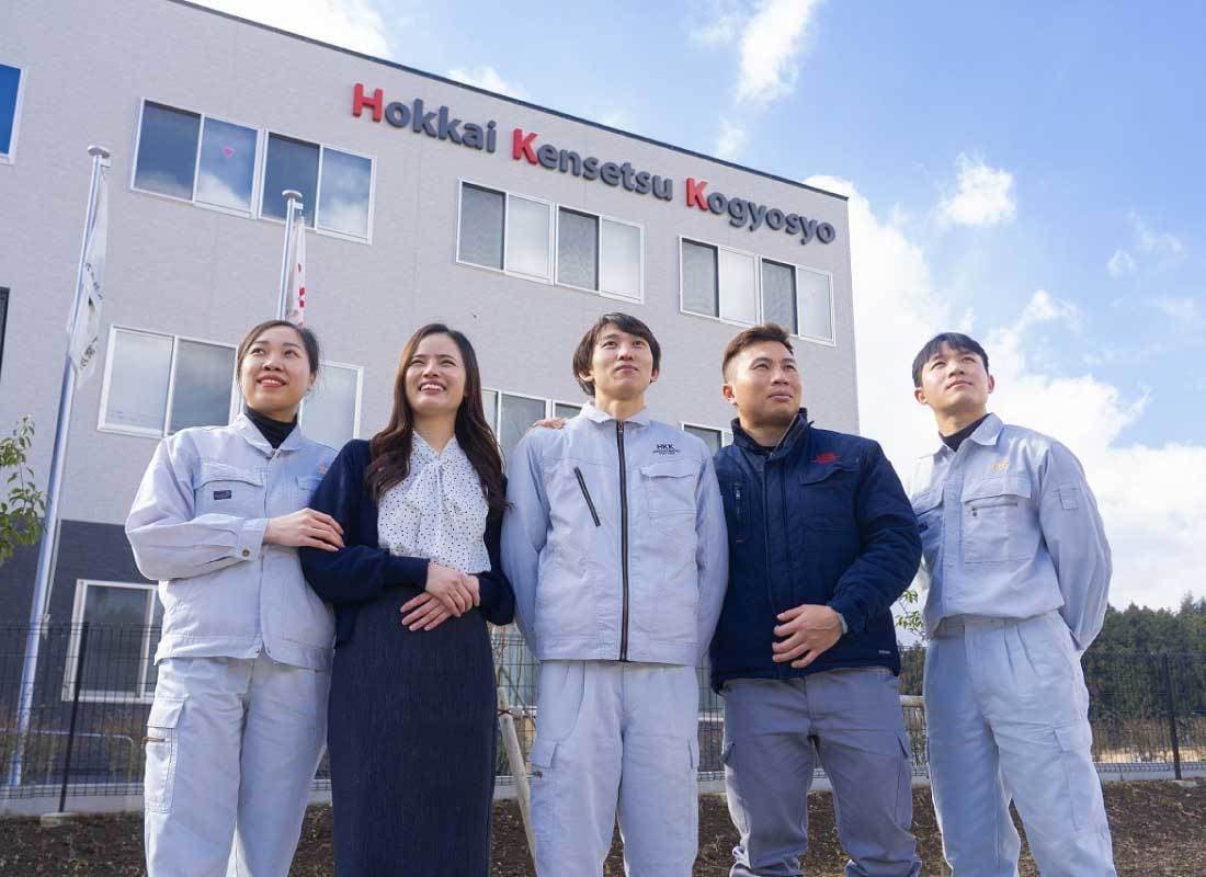 ベトナム社員16名